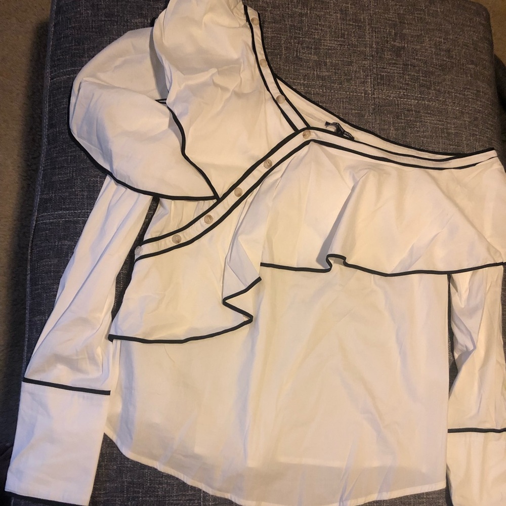 Gianni Bini blouse.